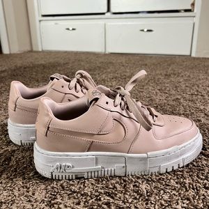 Nike Air Force 1 Pixel Beige